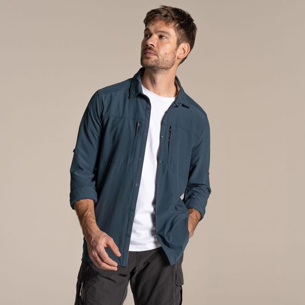 Koszula podróżnicza męska Craghoppers NosiLife Pro LS Shirt V. Niebieskie koszule męskie Craghoppers, l, bez wzorów, z materiału, eleganckie, bez kołnierzyka, bez ramiączek. Za 409.99 zł.