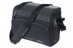 Torba rowerowa na kierownicę „Move”, czarna. Czarne torby na ramię męskie BASIL, z materiału, na ramię. Za 239.97 zł.