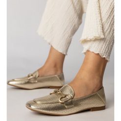Złote balerinki eleganckie damskie z ozdobą złoty. Żółte balerinki damskie z aplikacjami, z jeansu, eleganckie, bez obcasa, bez zapięcia. Za 73.74 zł.