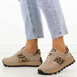 Beżowe skórzane półbuty damskie Filippo Dp7112/26. Brązowe półbuty damskie Filippo, na jesień, bez wzorów, z jeansu, eleganckie, bez obcasa, na platformie, bez zapięcia. Za 269.00 zł.