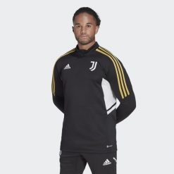 Bluza do piłki nożnej męska Adidas Juventus Condivo 22 Training Top. Czarne bluzy męskie Adidas, m, bez wzorów, z materiału, sportowe, bez ramiączek, bez kaptura. Za 298.90 zł.