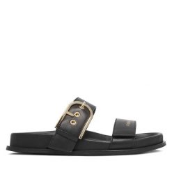 Klapki Furla. Czarne klapki damskie Furla, bez wzorów, bez obcasa, bez zapięcia. Za 989.99 zł.