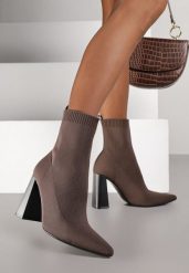 Brązowe Botki Vices na Geometrycznym Słupku ze Skarpetową Cholewką Falunelle. Brązowe botki damskie Renee, bez wzorów, z jeansu, eleganckie, bez obcasa, na obcasie, bez zapięcia. Za 139.99 zł.