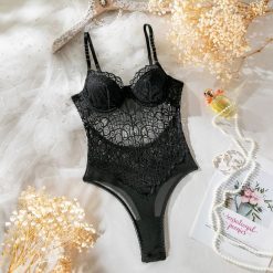 Body z koronką na specjalne okazje Orminda. Czarne body Intica, bez wzorów, z koronki. Za 129.00 zł.