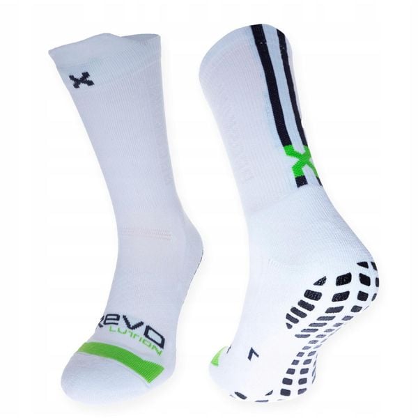 Skarpety do piłki nożnej Proskary Revo antypoślizgowe. Białe skarpety męskie Proskary, bez wzorów. Za 89.99 zł.
