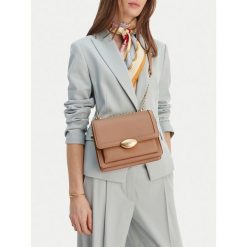 Torebka GINO ROSSI. Czerwone torebki do ręki damskie Gino Rossi, bez wzorów, bez dodatków. Za 299.99 zł.