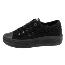 Buty Lee Cooper LCW-23-44-1618L trampki koronkowe czarne. Czarne trampki i tenisówki damskie w ażurowe wzory, z gumy, bez zapięcia. Za 173.57 zł.