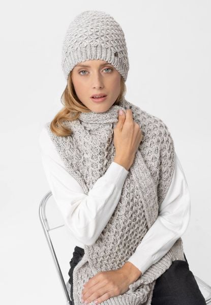 Czapka z domieszką wełny H-TILDA. Szare czapki damskie Volcano, na zimę, bez wzorów, z dzianiny, klasyczne. Za 69.99 zł.