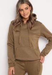 Ciemnozielona Bluza z Kapturem Kasseia. Zielone bluzy damskie Born2be, l, bez wzorów, z dzianiny, casualowe, bez ramiączek, z kapturem. Za 59.99 zł.