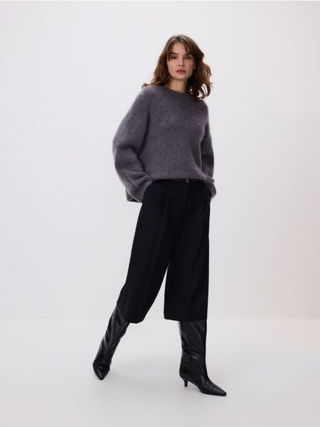 Sweter z moherem i wełną - szary. Szare swetry nierozpinane damskie Reserved, l, bez wzorów, z dzianiny, bez kołnierzyka, bez ramiączek. Za 279.99 zł.