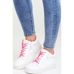 Białe Sneakersy I Promise You. Białe obuwie sportowe damskie Born2be, bez wzorów, z okrągłym noskiem, bez zapięcia, Adidas Advantage, climacool (adidas). Za 39.99 zł.