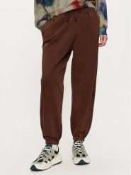 Deha Spodnie dresowe C12165 Brązowy Regular Fit. Brązowe spodnie dresowe damskie Deha, bez wzorów, z bawełny. Za 359.99 zł.