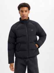 Fred Perry kurtka zimowa Mężczyźni czarny, L. Czarne kurtki męskie Fred Perry, na zimę, l, bez wzorów, bez kaptura. Za 1,399.95 zł.