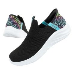 Buty sportowe Skechers SLIP-INS. Czarne obuwie sportowe damskie Skechers, bez wzorów, z materiału, bez zapięcia, trekkingowe, Skechers Sport. Za 264.00 zł.
