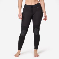 Legginsy UV surfingowe damskie Olaian 900 z neoprenu. Czarne legginsy damskie OLAIAN, bez wzorów, z neoprenu. Za 119.99 zł.