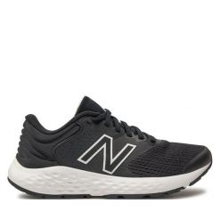Buty do biegania New Balance. Czarne obuwie sportowe damskie New Balance, bez wzorów, bez zapięcia, do biegania. Za 209.99 zł.