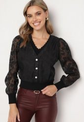 Czarna Bluzka z Przeźroczystego Materiału Zapinana na Ozdobne Guziki Aviorena. Czarne bluzki damskie Born2be, bez wzorów, eleganckie, bez kołnierzyka, bez ramiączek. Za 79.99 zł.