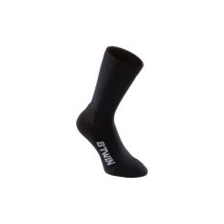 Skarpety Na Rower 500 Zimowe. Czarne skarpetki damskie B'TWIN, bez wzorów, z elastanu. Za 29.99 zł.