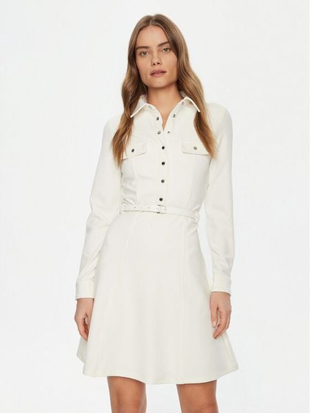 Guess Sukienka codzienna W5RK93 KCBO2 Écru Regular Fit. Sukienki damskie Guess, na co dzień, m, z aplikacjami, z syntetyku, bez kołnierzyka, bez ramiączek, proste. Za 489.99 zł.