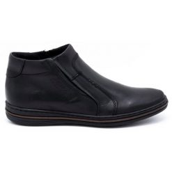Polbut Buty męskie zimowe skórzane 381F czarne. Czarne botki męskie na zimę, bez wzorów, ze skóry, eleganckie, bez obcasa, bez zapięcia. Za 367.89 zł.