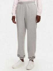 Tommy Hilfiger Spodnie dresowe UW0UW05773 Szary Regular Fit. Szare spodnie dresowe damskie Tommy Hilfiger, bez wzorów, z bawełny. Za 219.99 zł.