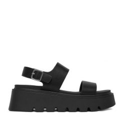 Sandały JENNY. Czarne sandały damskie Jenny, bez wzorów, bez obcasa, na płaskiej podeszwie, bez zapięcia. Za 129.99 zł.