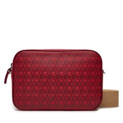 Torebka Coccinelle. Czerwone listonoszki damskie Coccinelle, bez wzorów, bez dodatków. Za 499.99 zł.