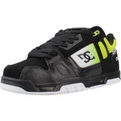 Tenisówki Dc Model Stag Se Kolor Czarny. Czarne trampki męskie DC Shoes, bez wzorów, ze skóry, bez zapięcia. Za 279.99 zł.