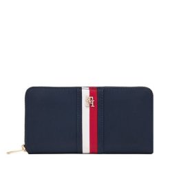 Portfel Tommy Hilfiger. Niebieskie portfele damskie Tommy Hilfiger, z nylonu. Za 269.99 zł.