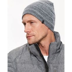 CZAPKA MĘSKA. Czapki męskie TOP SECRET, na jesień, bez wzorów, z dzianiny. W wyprzedaży za 12.99 zł.