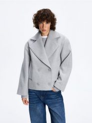 Flauszowy płaszcz oversize - jasnoszary. Szare płaszcze damskie Reserved, l, bez wzorów, z tkaniny, bez kołnierzyka, bez kaptura. Za 259.99 zł.