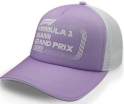 Pastelowa fioletowa czapka F1 Miami Grand Prix. Fioletowe czapki damskie Erima, bez wzorów, z materiału. Za 179.99 zł.