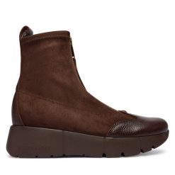 Botki Hispanitas. Brązowe botki damskie Hispanitas, bez wzorów, bez obcasa, na płaskiej podeszwie, bez zapięcia. Za 699.99 zł.