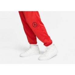 Spodnie męskie nike air jordan sport dna tricot pants chile red. Czerwone spodnie sportowe męskie Nike, m, bez wzorów, z dresówki, do koszykówki. Za 279.00 zł.