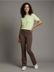 Legginsy flare - brązowy. Brązowe legginsy damskie Sinsay, bez wzorów. Za 29.99 zł.