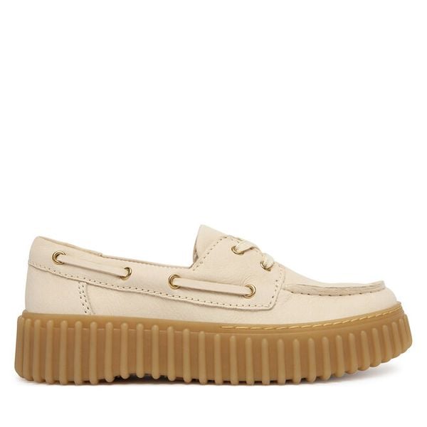 Półbuty Clarks. Białe półbuty damskie Clarks, bez wzorów, bez obcasa, na płaskiej podeszwie, bez zapięcia. Za 339.99 zł.