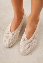 Beżowe Balerinki VICES z Plecioną Cholewką Mahala. Brązowe balerinki damskie Renee, bez wzorów, boho, bez obcasa, bez zapięcia. Za 99.99 zł.