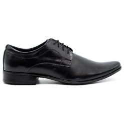 Olivier Buty męskie wizytowe 108 czarne. Czarne buty wizytowe męskie bez wzorów, ze skóry, bez obcasa, bez zapięcia. Za 367.89 zł.