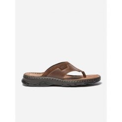 Klapki TBS Jaffare. Brązowe klapki damskie TBS, na lato, bez wzorów, bez obcasa, bez zapięcia. Za 312.00 zł.