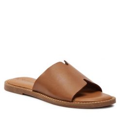 Klapki Tamaris. Brązowe klapki damskie Tamaris, bez wzorów, bez obcasa, bez zapięcia. Za 269.99 zł.