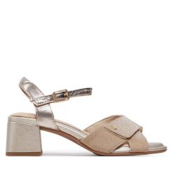 Sandały Tamaris. Brązowe sandały damskie Tamaris, bez wzorów, bez obcasa, na słupku, bez zapięcia. Za 219.99 zł.