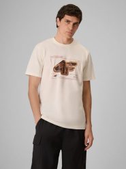 4F T-shirt regular z nadrukiem męski - kremowy XL. Białe t-shirty męskie 4F, m, bez wzorów, z materiału, bez kołnierzyka, bez ramiączek. Za 79.99 zł.