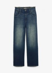 Dżinsy z prostymi nogawkami, high waist. Niebieskie jeansy damskie bonprix, bez wzorów, z jeansu, z podwyższonym stanem. Za 149.99 zł.