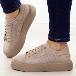 Taupe skórzane półbuty damskie Filippo Dp7502/26. Brązowe półbuty damskie Filippo, na jesień, bez wzorów, z jeansu, eleganckie, bez obcasa, na platformie, bez zapięcia. Za 249.00 zł.