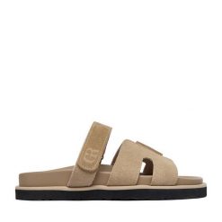 Klapki GINO ROSSI. Brązowe klapki damskie Gino Rossi, bez wzorów, bez obcasa, bez zapięcia. Za 179.99 zł.