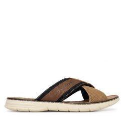 Klapki Bugatti. Brązowe klapki męskie Bugatti, bez wzorów, bez zapięcia. Za 169.99 zł.