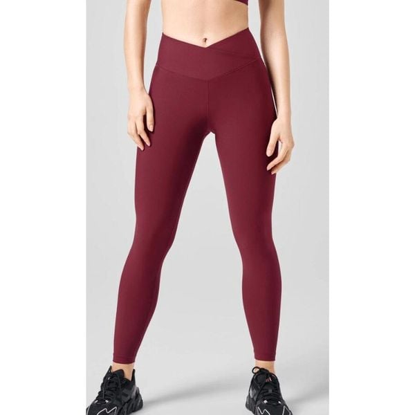 Legginsy Casall Overlap High Waist Tights. Brązowe bielizna sportowa damska Casall, bez wzorów. W wyprzedaży za 229.00 zł.