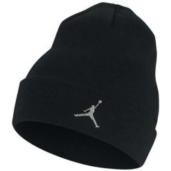 Czapka zimowa Air Jordan Beanie Cuffed Czarna 9A0063-023. Czarne czapki damskie Jordan, na zimę, bez wzorów. Za 148.91 zł.