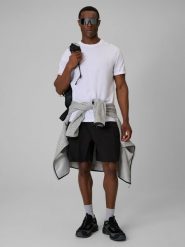 4F Spodenki tkaninowe męskie - czarne S. Czarne szorty męskie 4F, bez wzorów, z materiału. Za 129.99 zł.