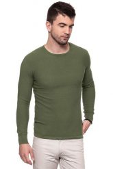 MĘSKI SWETER WRANGLER PIQUE CREW KNIT DEEP LICHEN GRN W8616PT1X 112132317. Zielone swetry męskie Wrangler, m, bez wzorów, bez kołnierzyka, bez ramiączek. W wyprzedaży za 79.99 zł.